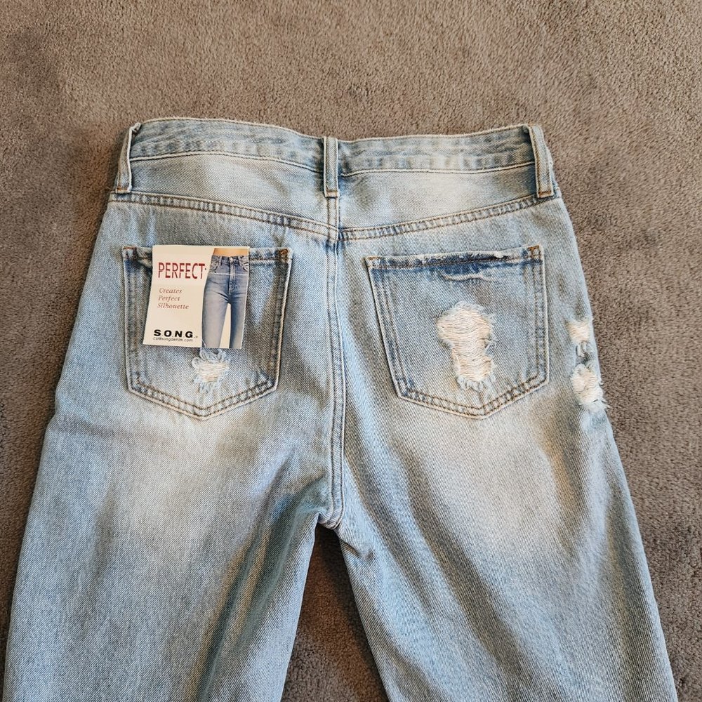 Jean Shorts - Picture 2 of 2